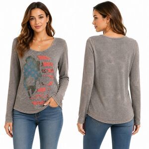 Daytrip Waffle Knit Graphic Top Large